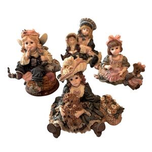 Set of 4 Boyd’s Collection Yesterday’s Child.